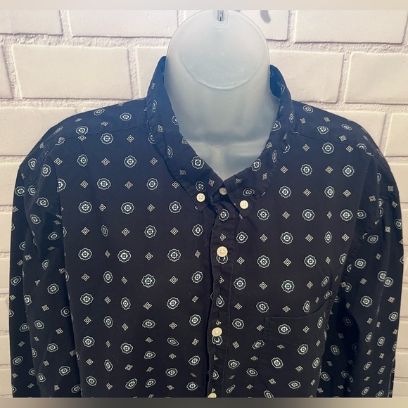 AMERICAN EAGLE long sleeve black printed dress shirt/size XXL - Picture 2 of 8